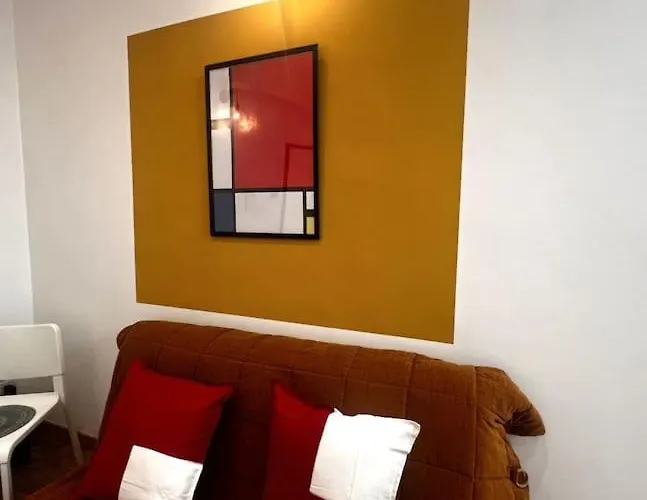 Mondrian-bozzi 59 דירה