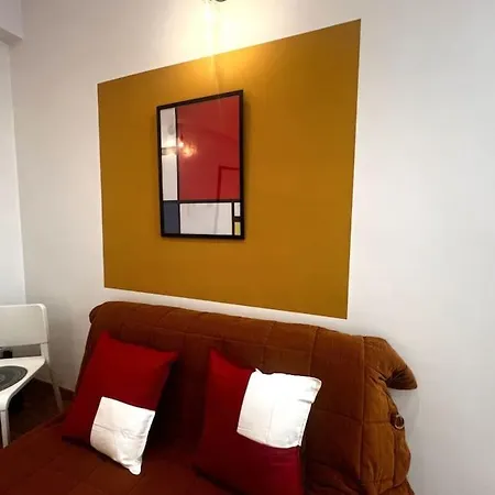 Mondrian-bozzi 59 Apartament